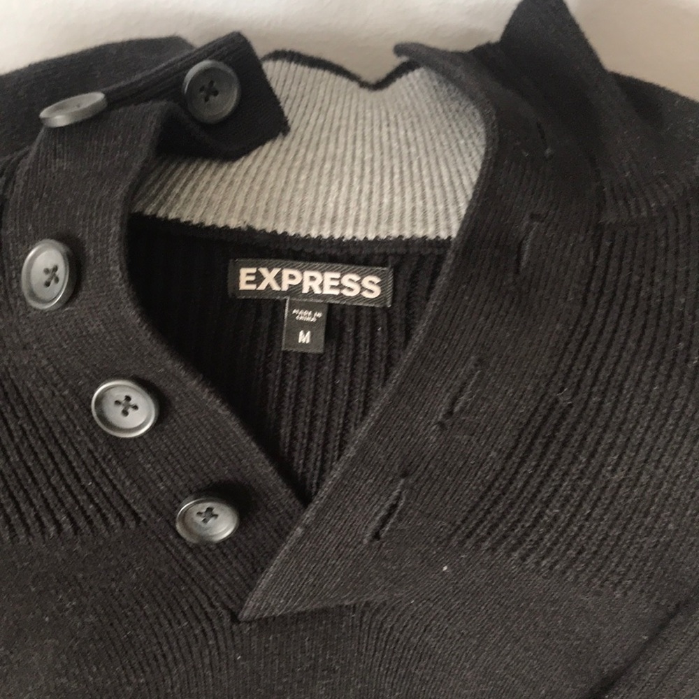 Express Sweater - Picture 3 of 3